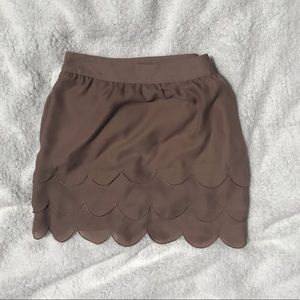 Elle size 4 scallop ruffle skirt